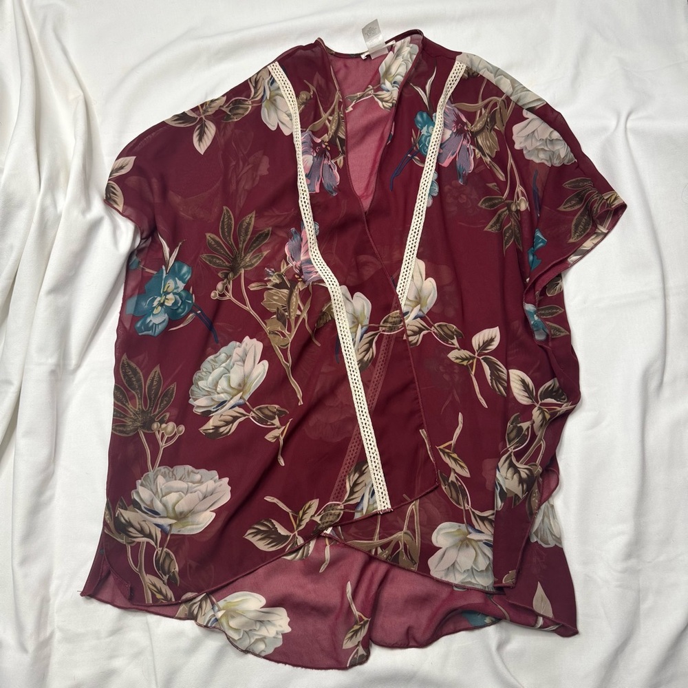 Emory Park Burgundy Floral Kimono with Lace Trim